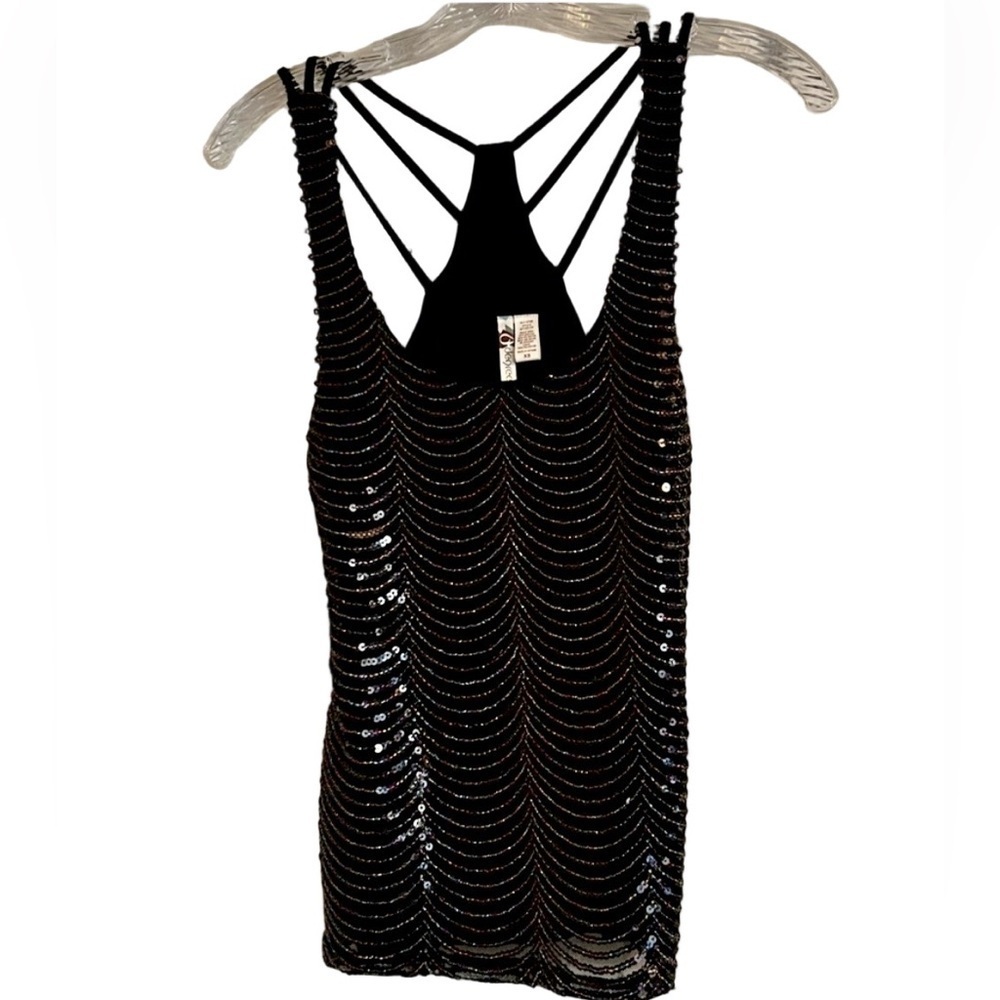 6 Degrees Sparkle & Shine Sequin Razor Back Tank, XS Black, Multi